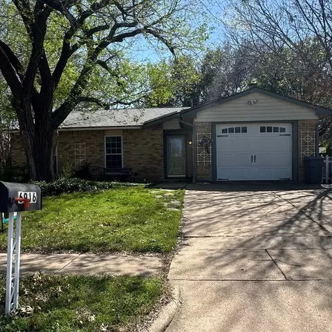 6916 Glenwood Dr, North Richland Hills, TX 76182