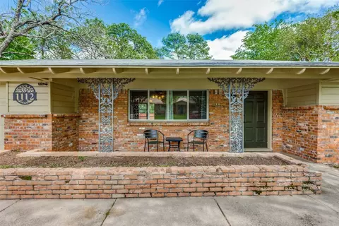 1112 Trailwood Dr, Hurst, TX 76053