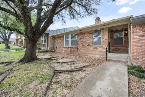 1230 Lexington Dr, Corsicana, TX 75110