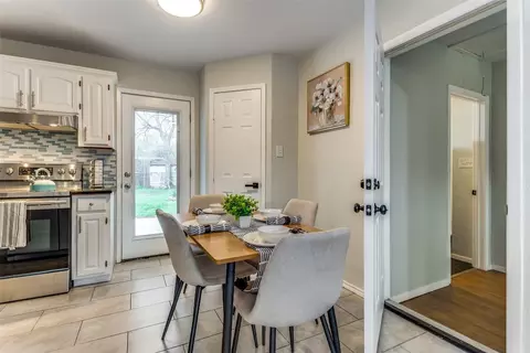 Dining - 613 Aransas Dr, Euless, TX 76039 photo 1 of 2