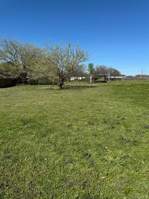 507 Windy Ln, Southmayd, TX 75092