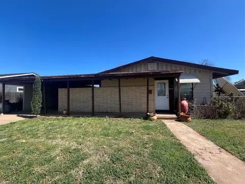 909 Fannin St, Abilene, TX 79603