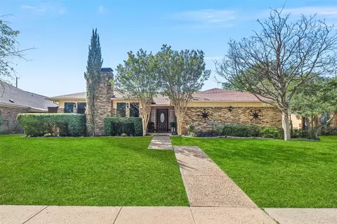 704 Mount Vernon Dr, Richardson, TX 75081