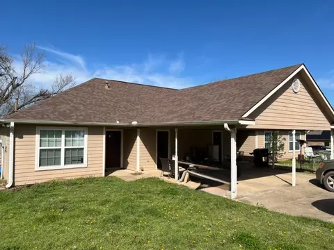 609 4th St, Honey Grove, TX 75446