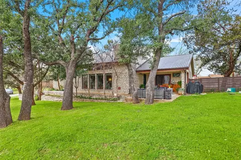 1110 Hidden Cove Trl, Granbury, TX 76049