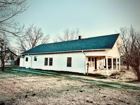 294 Main St, Dorchester, TX 75459