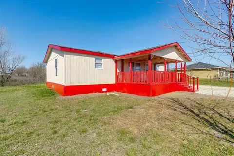 5916 Elm Ct, Joshua, TX 76058