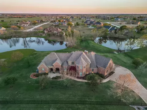 4750 Lake Dr, Celina, TX 75009