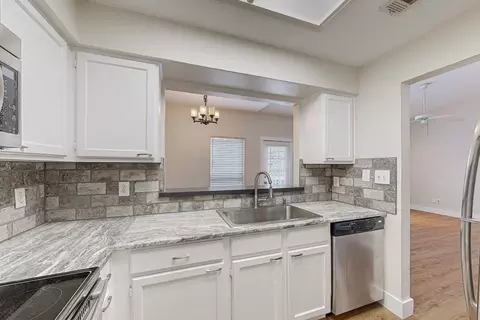 8600 Coppertowne Ln #2101, Dallas, TX 75243