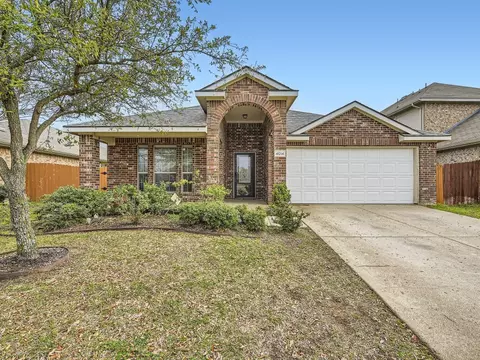 4014 Autumnwood Ln, Heartland, TX 75126