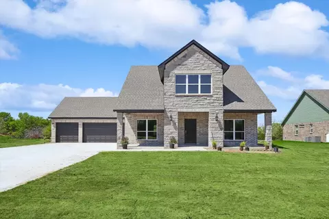 409 Cedar Elm Ln, Nevada, TX 75173