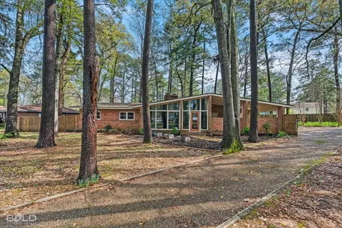 1057 Edgefield Dr, Shreveport, LA 71118