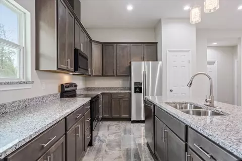 219 County Road 1260, Fairfield, TX 75840