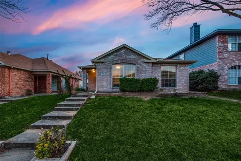 167 Hunter Dr, Cedar Hill, TX 75104