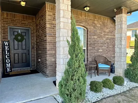 2245 Old Leonard St, Fort Worth, TX 76119