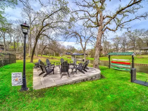 Exterior - 1318 Bora Bora St, Tool, TX 75143 photo 5 of 7