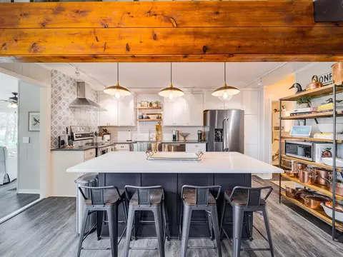 Kitchen - 1318 Bora Bora St, Tool, TX 75143 photo 1 of 4