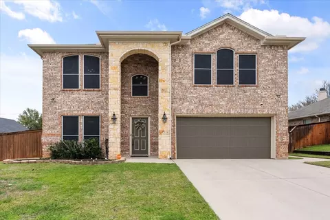 716 Madeline Ct, Azle, TX 76020