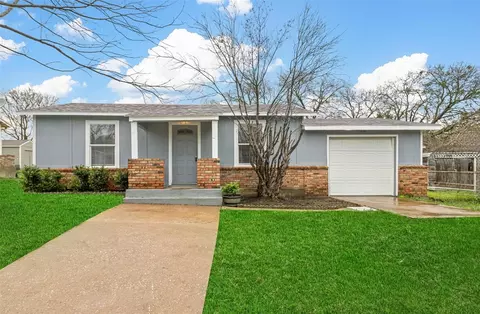 307 King St, Tom Bean, TX 75489