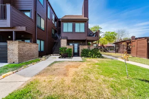 1712 Baird Farm Cir #2103, Arlington, TX 76006