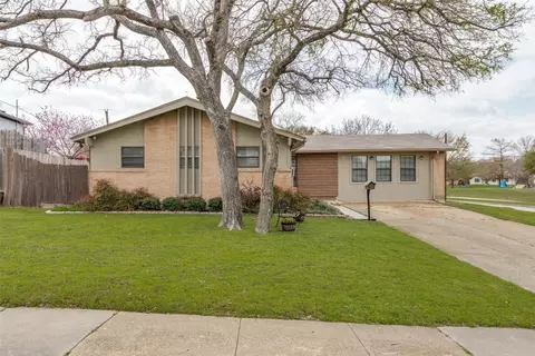 13643 Onyx Ln, Farmers Branch, TX 75234