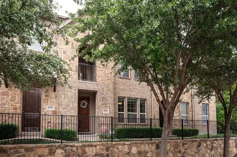 6453 Naples Dr, Irving, TX 75039