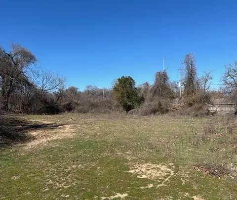 925 Boyd Rd, Azle, TX 76020