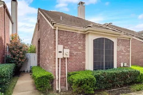17043 Vinland Dr, Addison, TX 75001