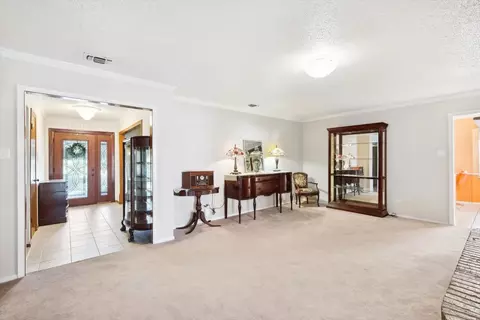 Living - 302 Shadow Ln, Euless, TX 76039 photo 2 of 4