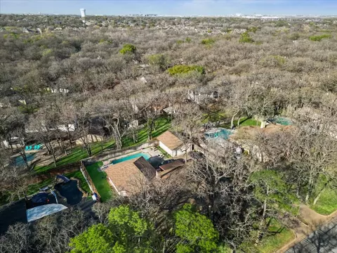 View/Area - 302 Shadow Ln, Euless, TX 76039 photo 1 of 3