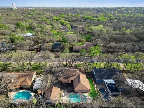 View/Area - 302 Shadow Ln, Euless, TX 76039 photo 2 of 3