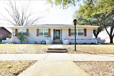 1411 Wysong Dr, Mckinney, TX 75069