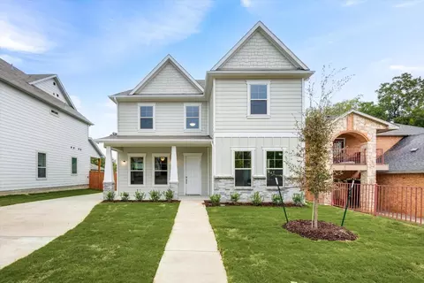 2703 Mckinley Ave, Fort Worth, TX 76164