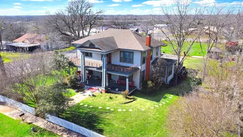309 S Dallas St, Groesbeck, TX 76642