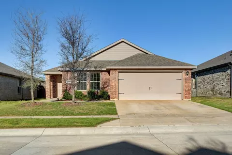 1004 Meadow Wood Ln, Princeton, TX 75407