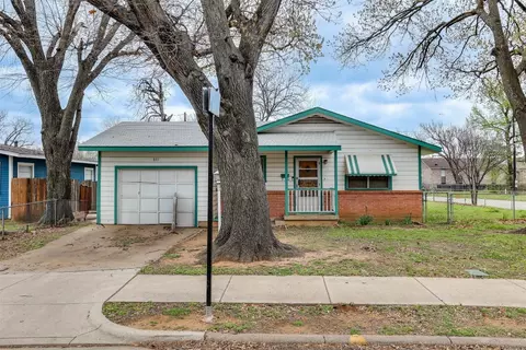 801 N East St, Arlington, TX 76011