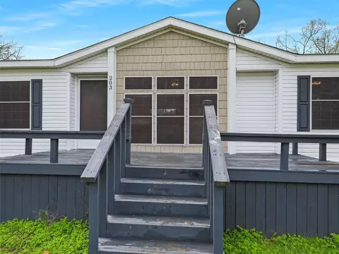 203 E Austin, Anna, TX 75409 photo 3