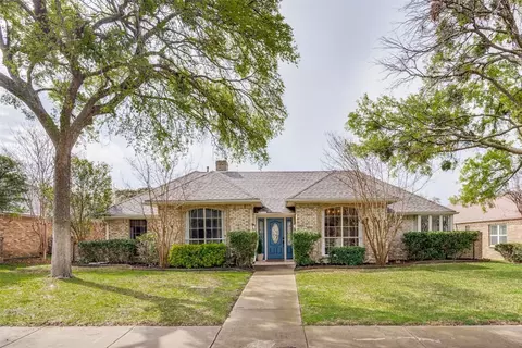 9938 Chimney Hill Ln, Dallas, TX 75243