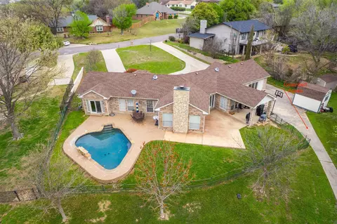 8716 Township Ct, Fort Worth, TX 76179