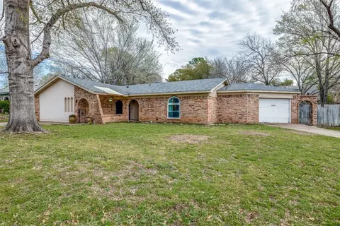 2007 Alston St, Arlington, TX 76013