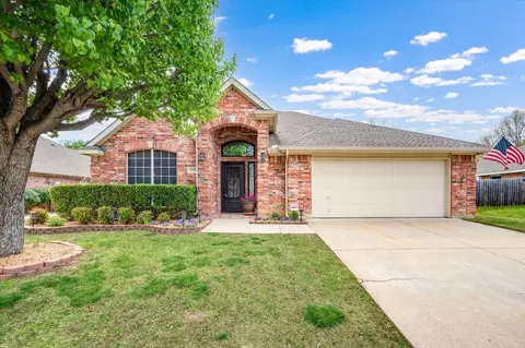 7029 Herman Jared Dr, North Richland Hills, TX 76182