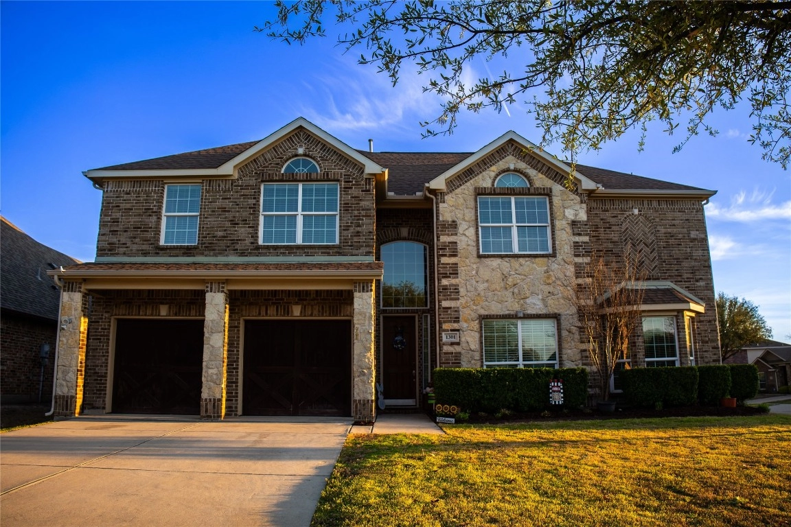 1301 Tidwell Ln  