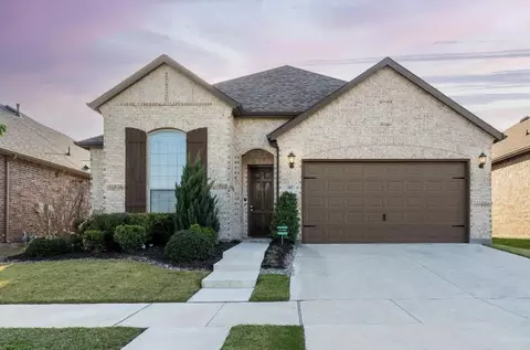 909 Meadows Dr, Argyle, TX 76226