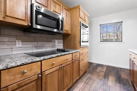 Kitchen - 105 Beard Dr, Itasca, TX 76055 photo 3 of 3