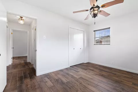 Entry Way - 105 Beard Dr, Itasca, TX 76055 photo 2 of 3