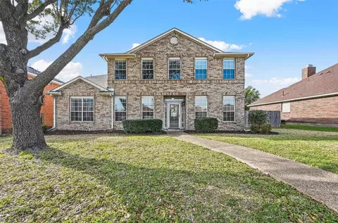 806 Longleaf Dr, Desoto, TX 75115