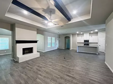 636 Mooney Dr, Saginaw, TX 76179