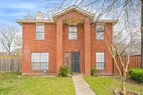 2707 Oak Bend Ln, Dallas, TX 75227