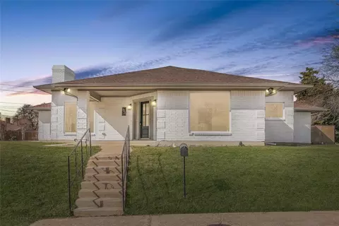5031 Groom Ln, Dallas, TX 75227