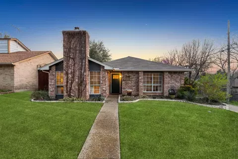2730 Duval Dr, Dallas, TX 75211